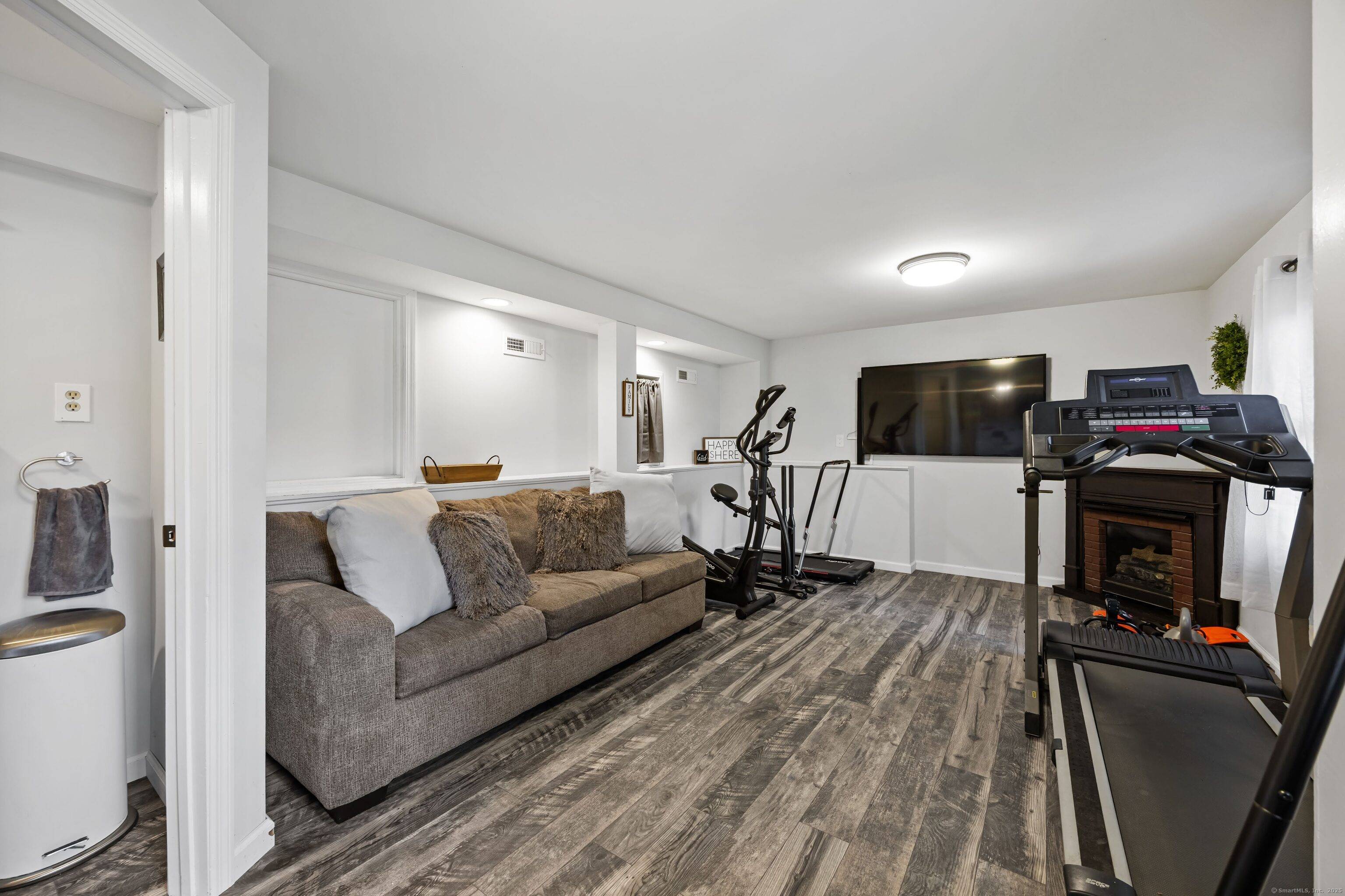This gorgeous home offers the perfect blend of modern comfort and farmhouse charm.