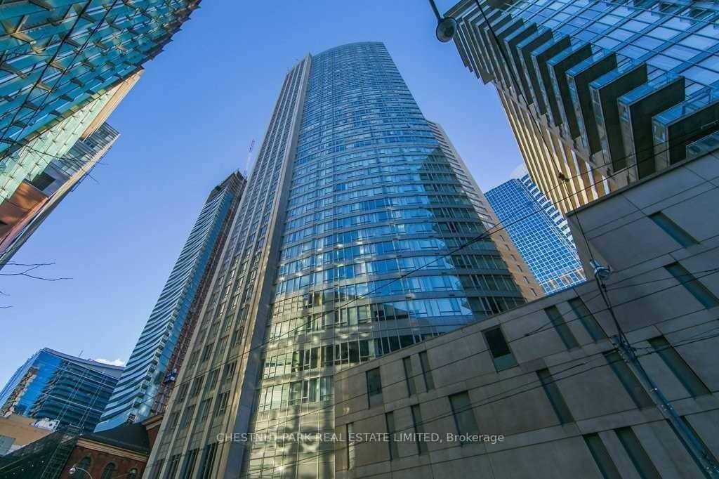 Downtown Toronto executive rental, approximately 760 sq ft 1 bedroom plus separate enclosed den with sliding doors.