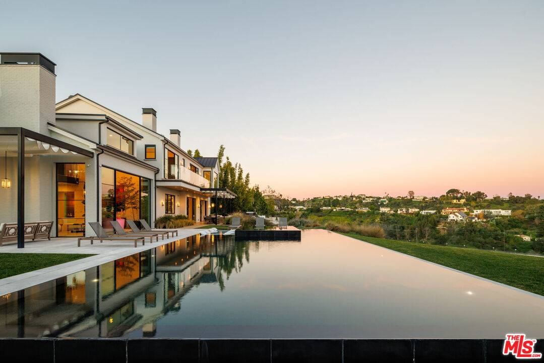 890 Linda Flora Dr 7BR Brentwood La