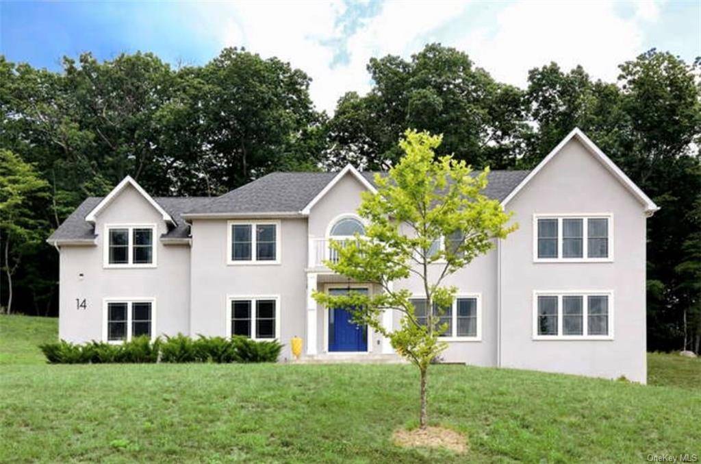 Discover the epitome of luxury living in this exquisite 6 bedroom private house available for rent.