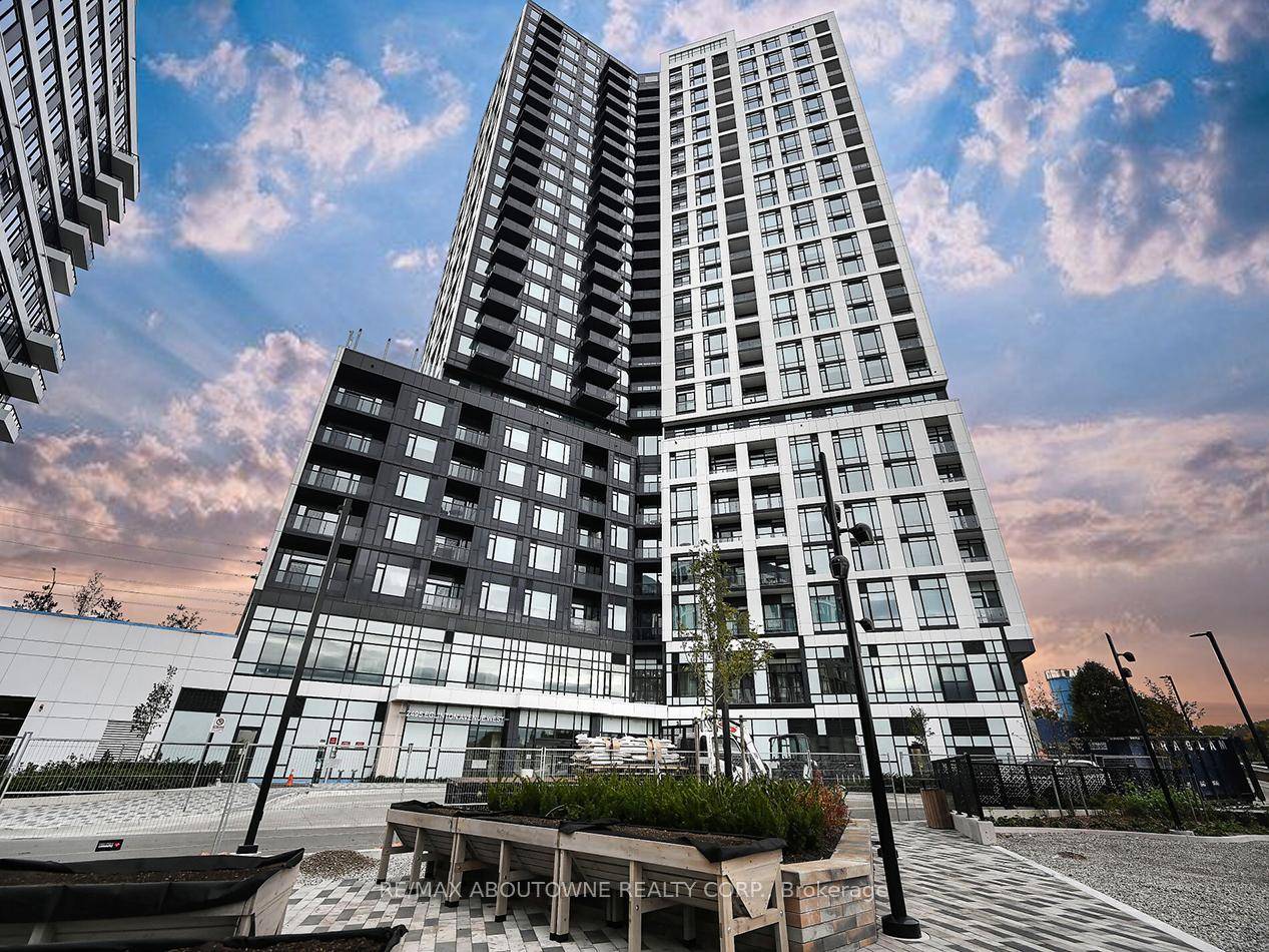 Brand new never lived in This spacious 2 bedroom, 2 bathroom condo at 2495 Eglinton Avenue W, with 869 sqft of living space, and is ideal for comfort and convenience.