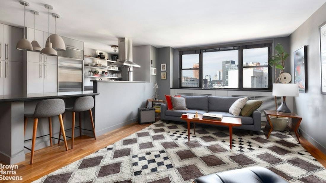 New to Market Nicely renovated over sized one bedroom apartment with amazing views of the Empire State Building, Hudson River and the sweeping northeastern Manhattan skyline !
