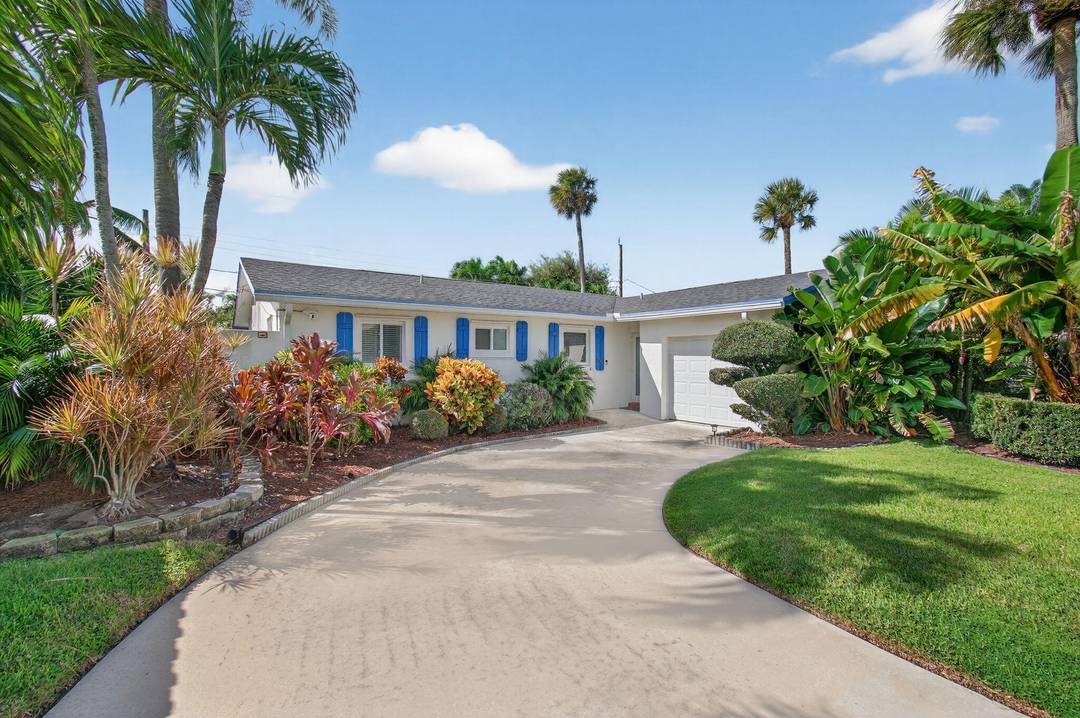 Welcome to 802 Mallard Drive, a fully furnished seasonal escape in Delray's Tropic Palms designed for easy, resort style living.