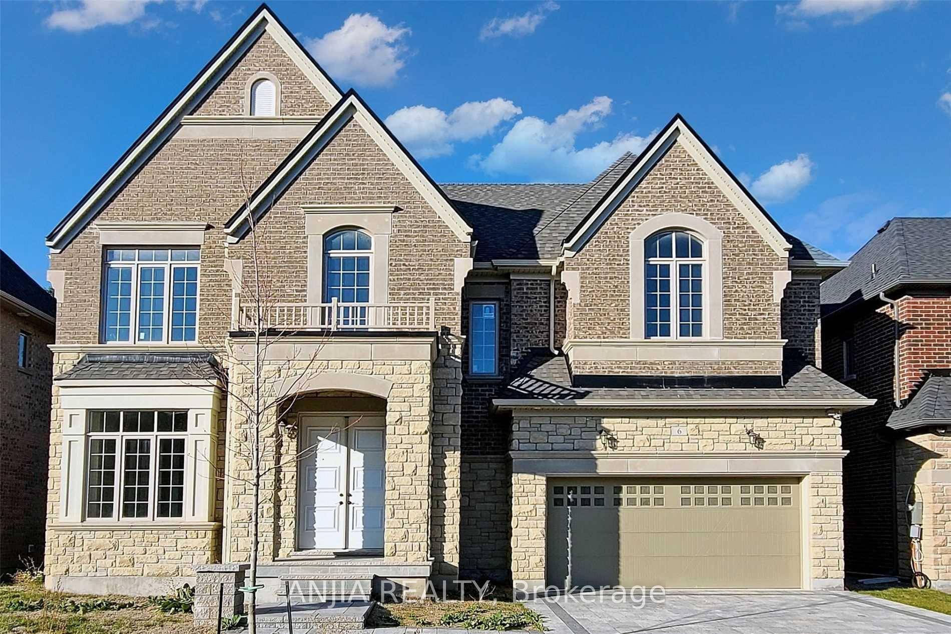 Yonge Finch Location ! 5 years old detached house.