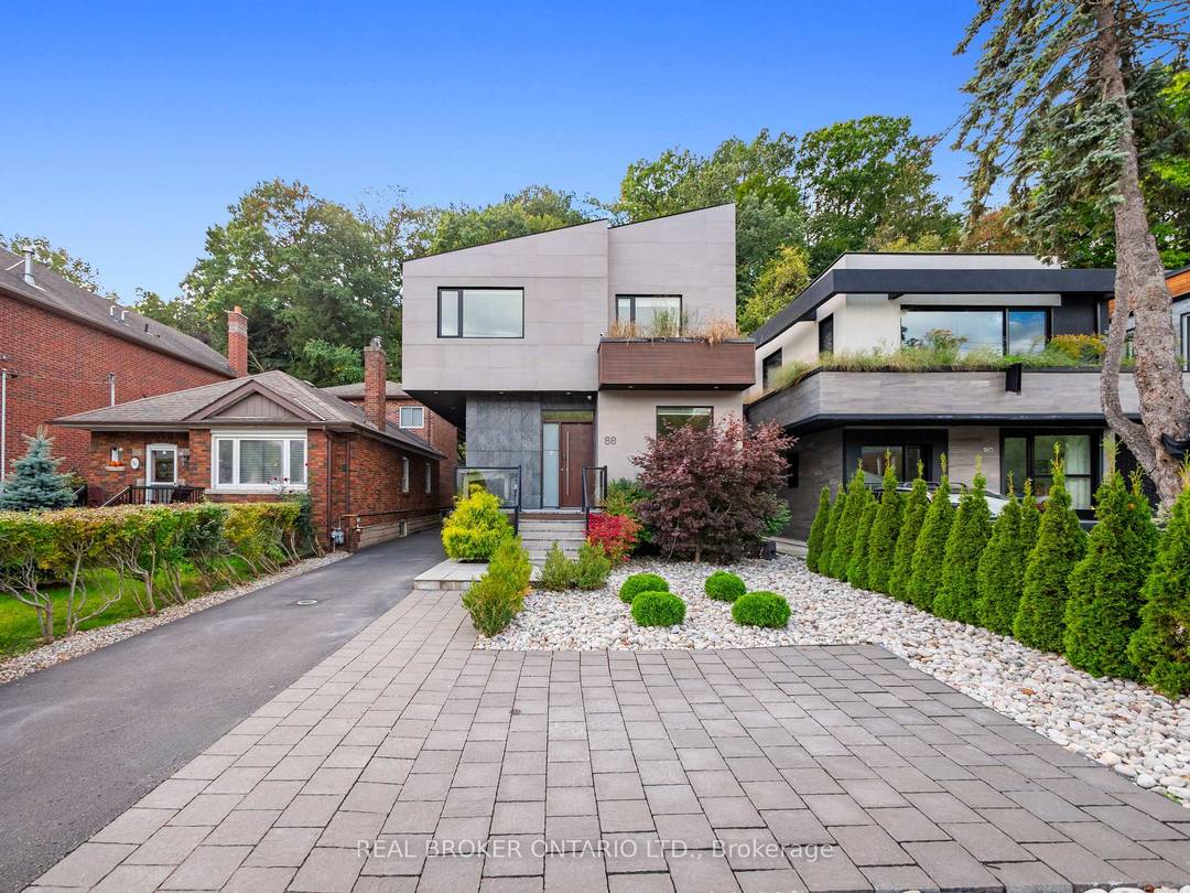 Architecturally significant and thoughtfully designed, this 4, 000 sq ft total sqft contemporary residence by David Peterson Architect Inc.