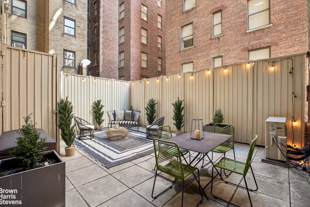 Experience the wonders of Apartment 4E at The Opera an extraordinary blend of timeless pre war charm and modern elegance, with the added bonus of PRIVATE OUTDOOR SPACE.