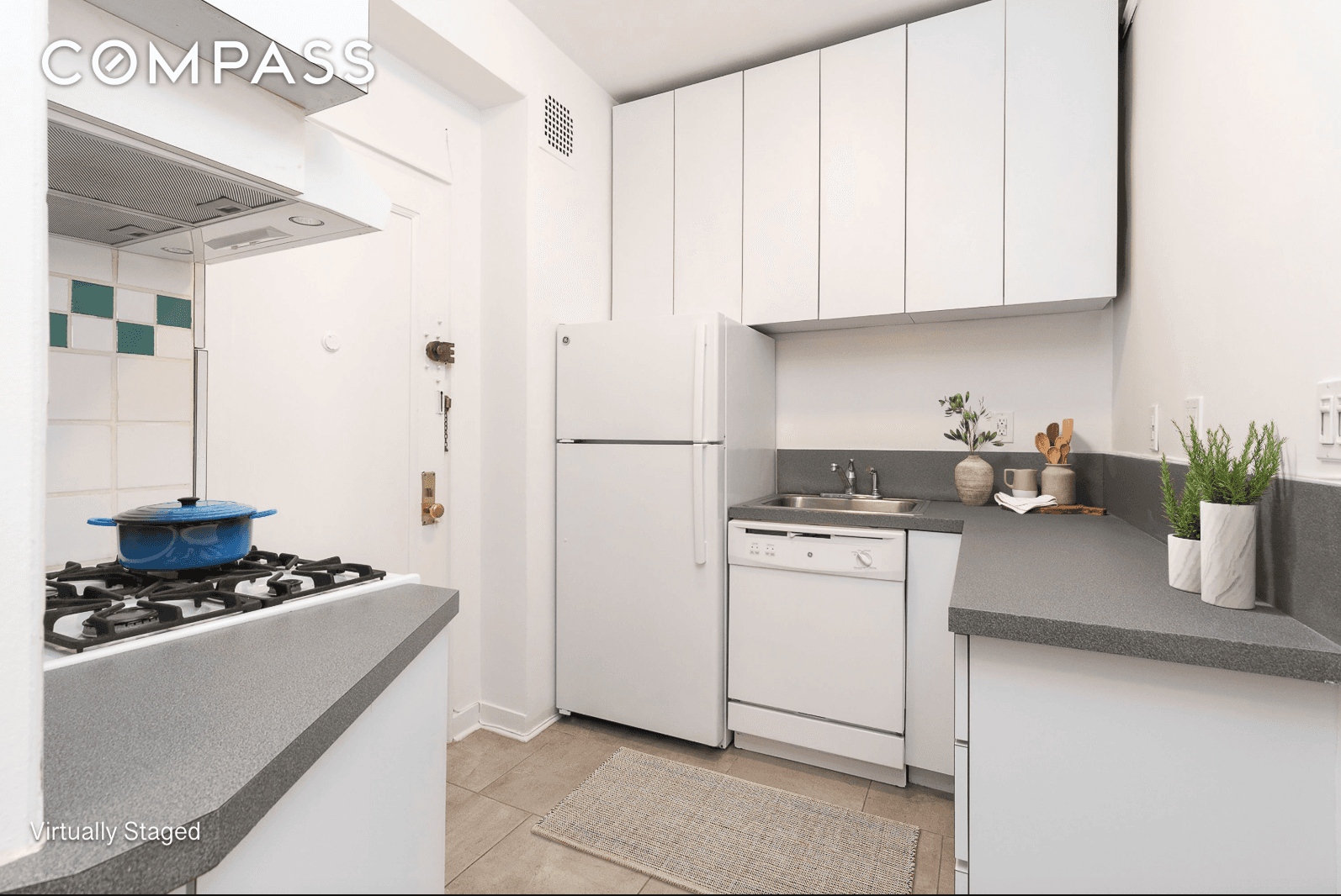 Welcome to 104 East 37th Street, 5C a stunning one bedroom, one bath home with soaring 12 foot ceilings.