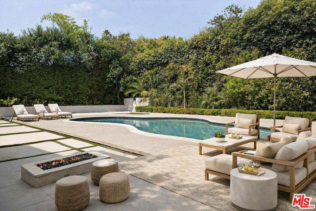 801 N Alta Dr 4BR Beverly Hills Post Office | B.H.P.O. La