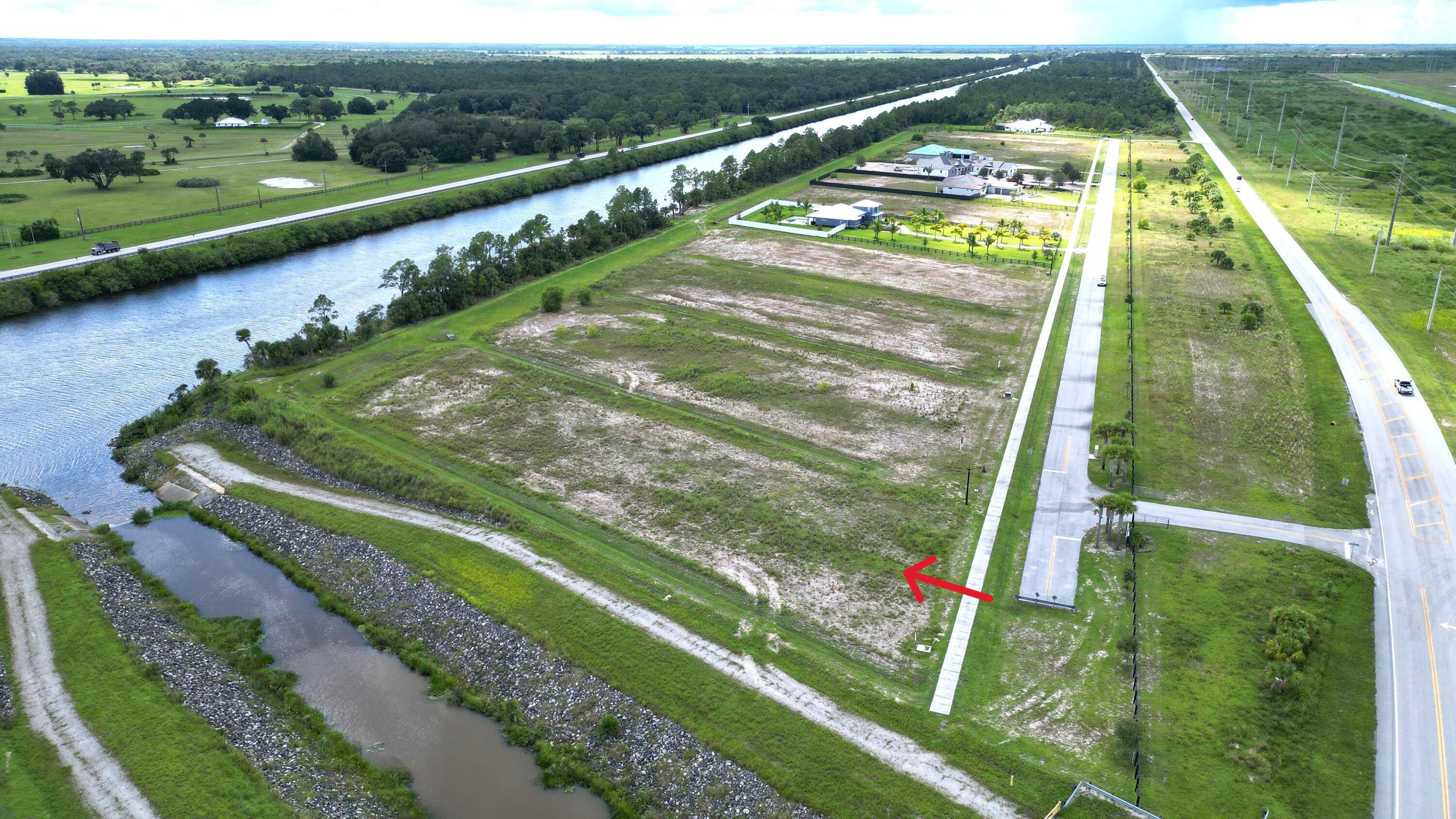 Welcome to Hemingway Estates, Palm City's premier waterfront and equestrian community.