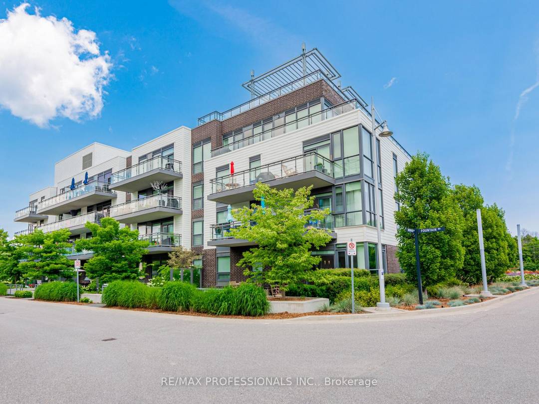 Stunning 2 bedroom, 2 bathroom condo located in the heart of the vibrant Friday Harbour Resort, in sought after building A, unit 101.