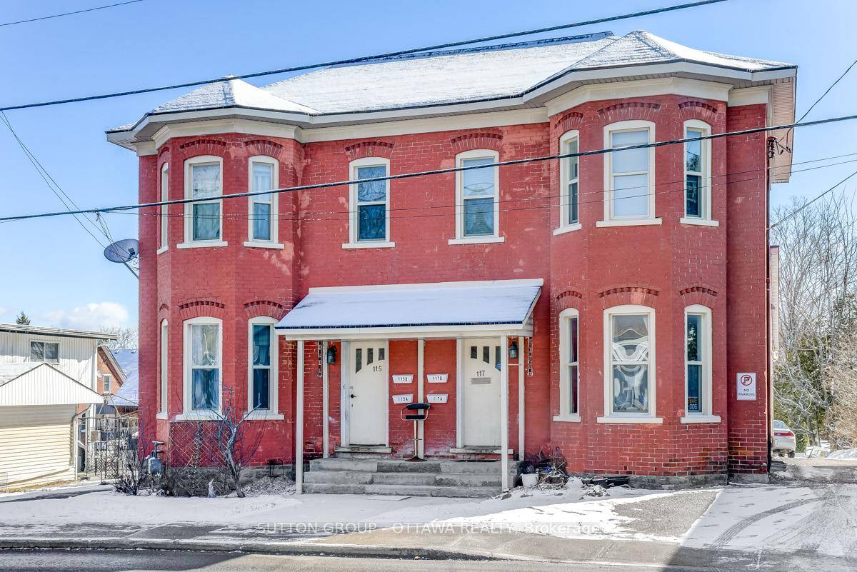Rarely offered, very well maintained fourplex with just under 8 cap rate in area with low vacancy, growing population in Ottawa bedroom community historical town located on the RIDEAU CANAL.