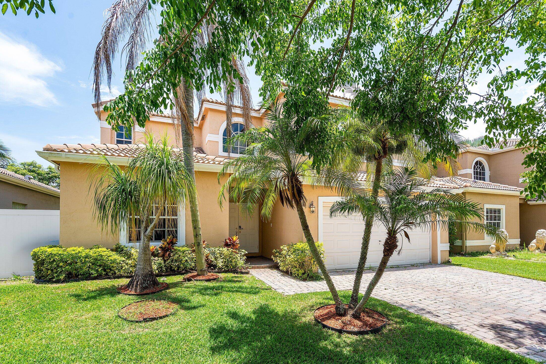 Great opportunity to buy this beautiful home in Cocobay !