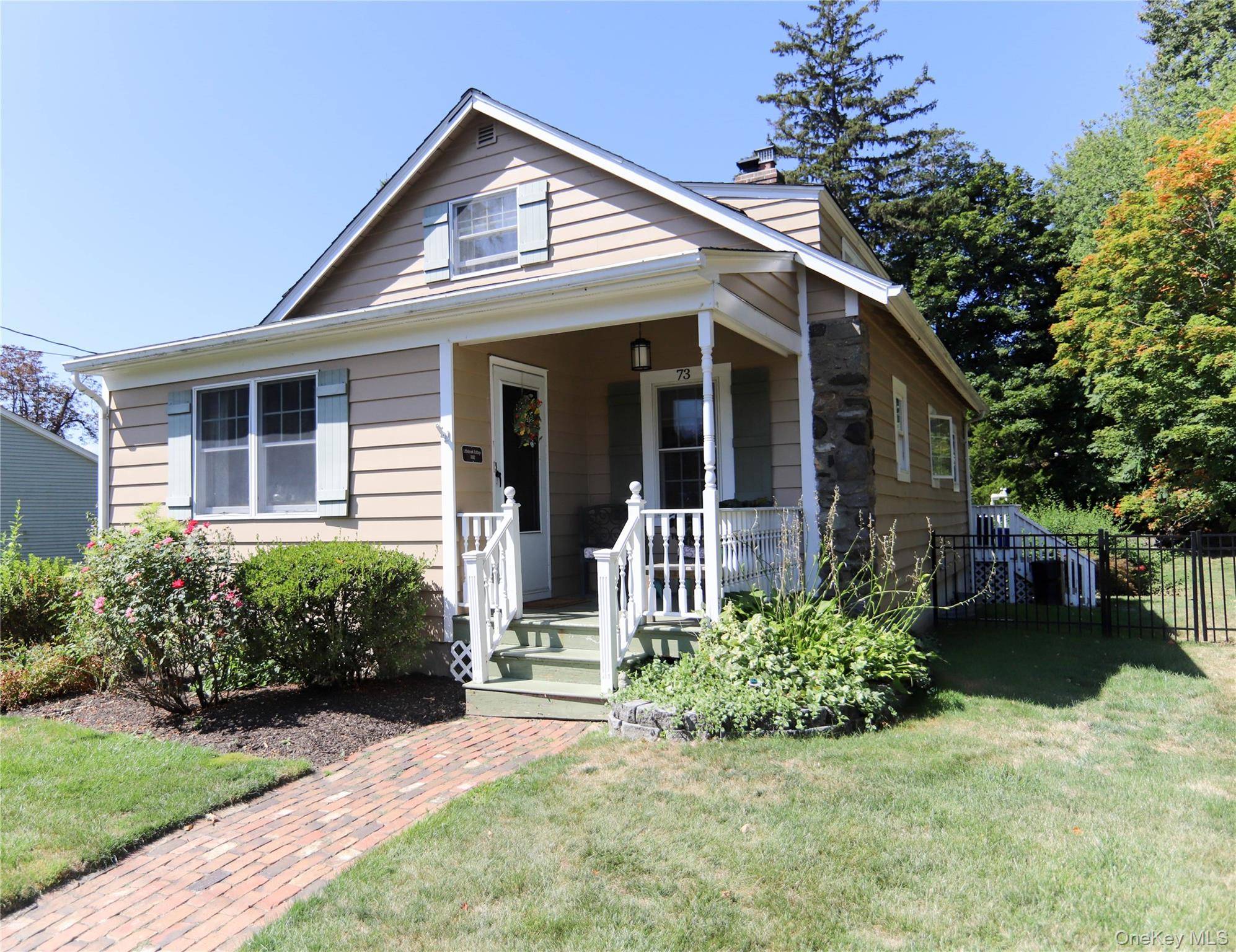Move right in to this brightly sun lit home.
