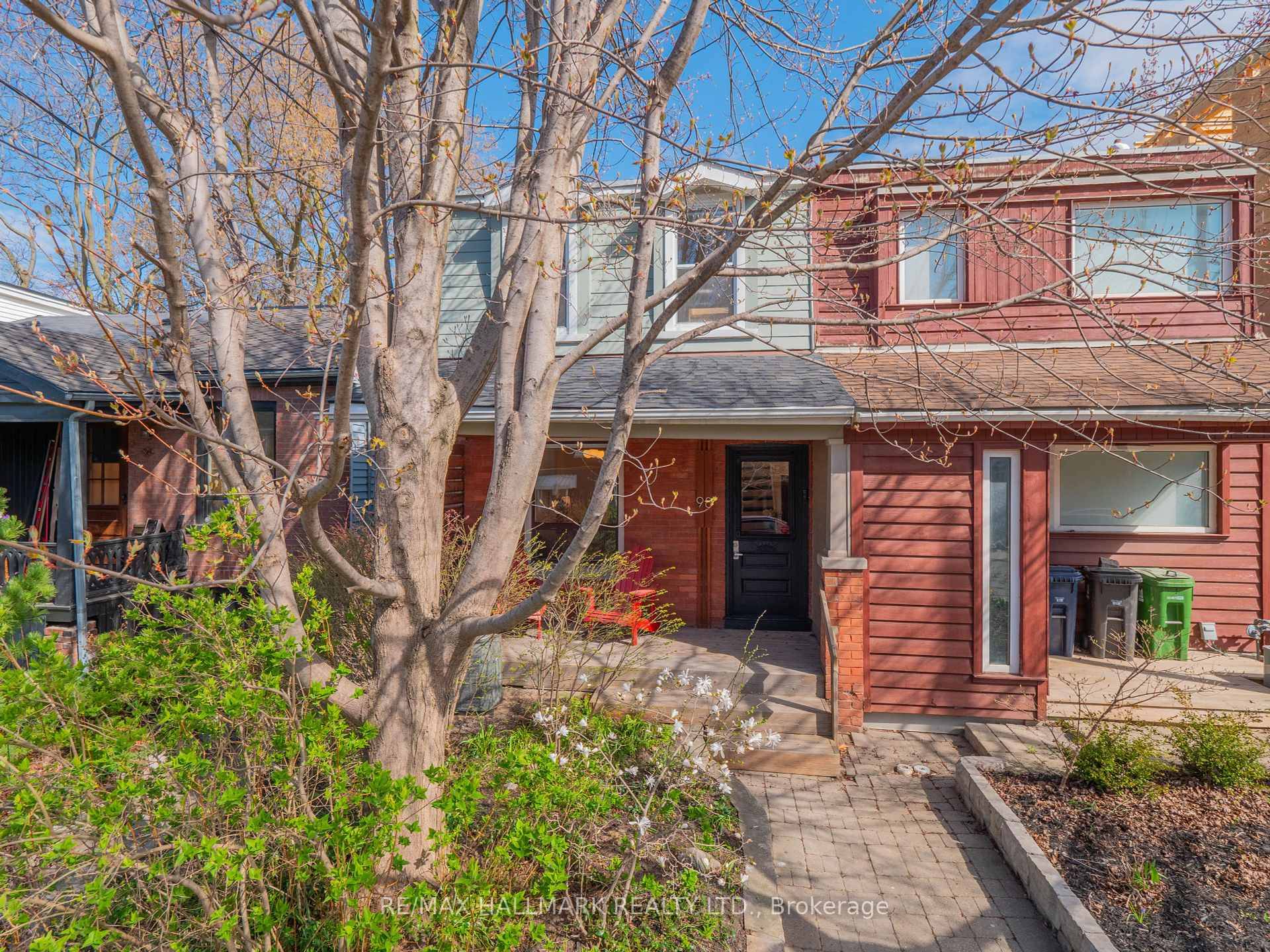 Welcome to 98 Boultbee Avenue a true gem in the heart of The Pocket, one of Toronto's most beloved and tightly knit neighbourhoods.