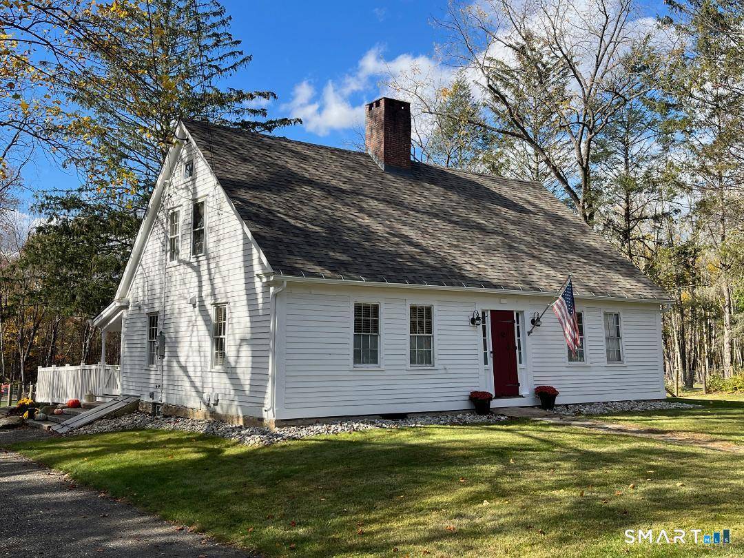 Exceptional Currier and Ives type setting in peaceful Ashford CT.