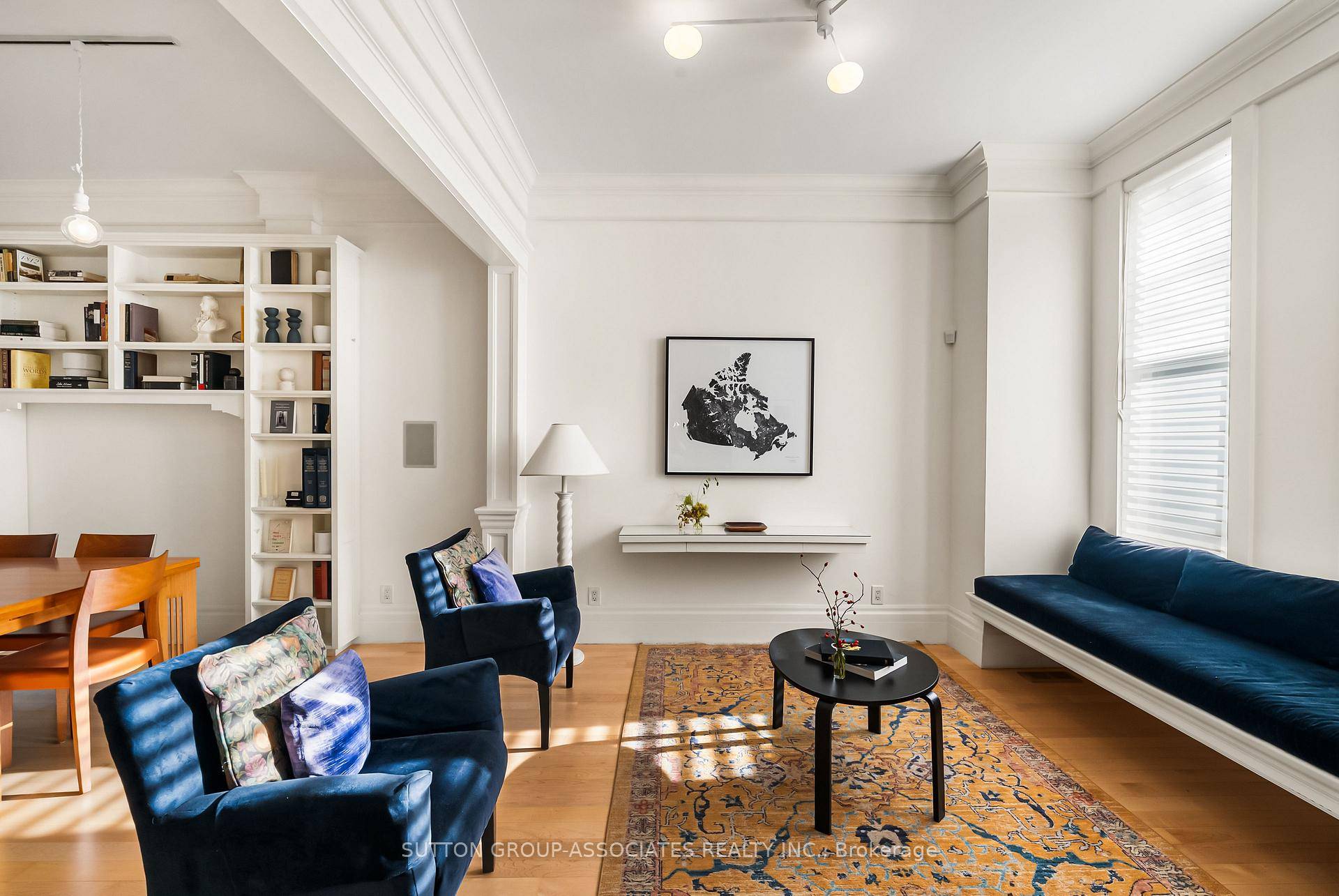 Fully detached Annex masterpiece.