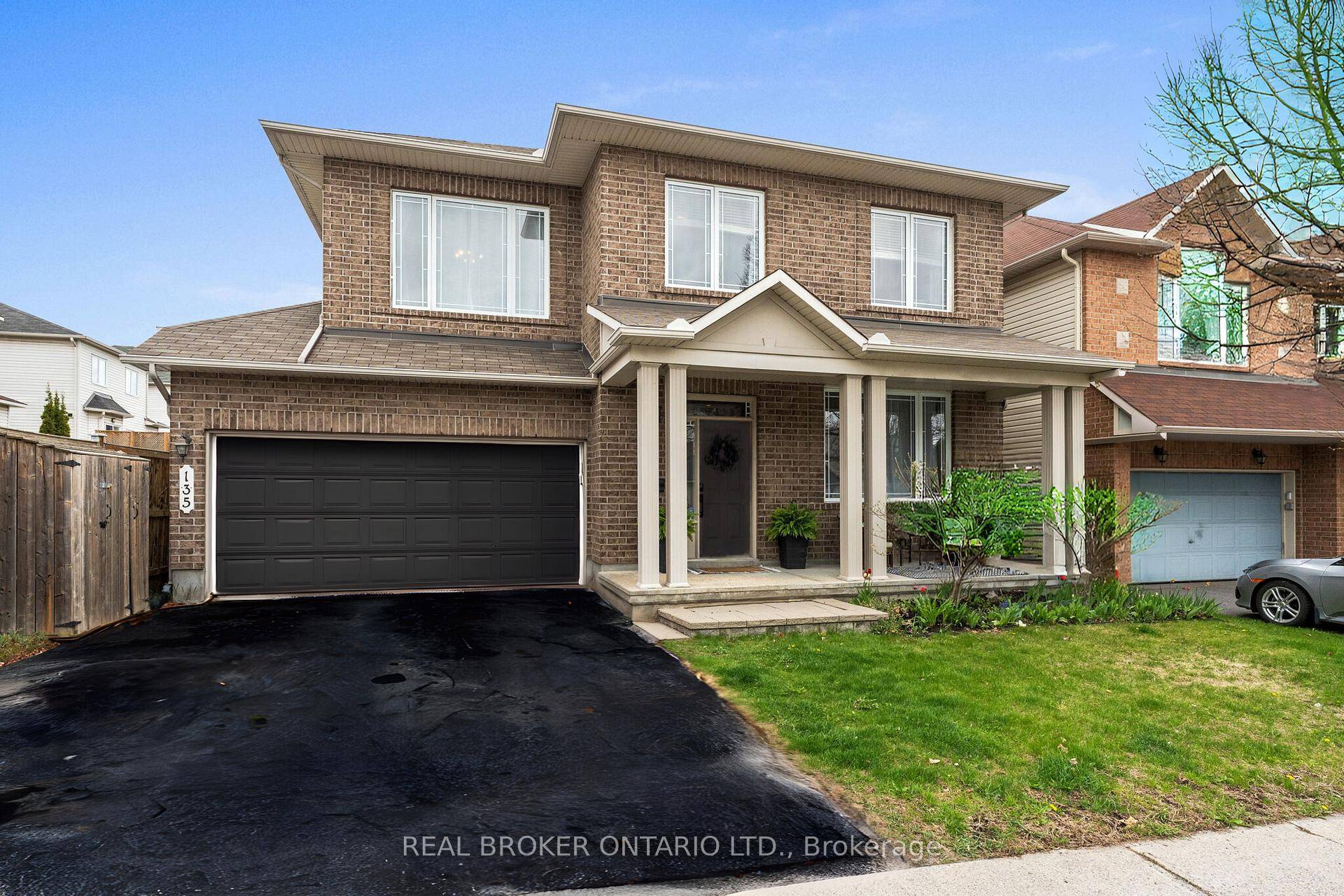 Discover this exceptional detached 4 1 bedroom home in the sought after community of Chapman Mills.