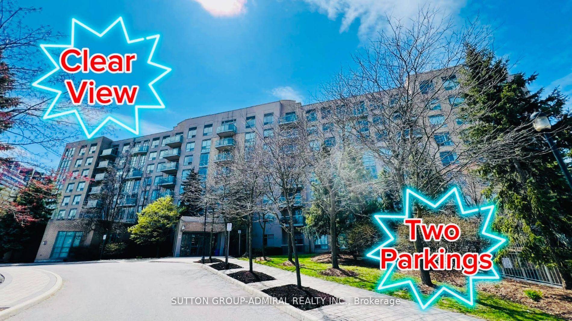 Bright 2 Bedroom Corner Penthouse In Prime Richmond Hill Location !