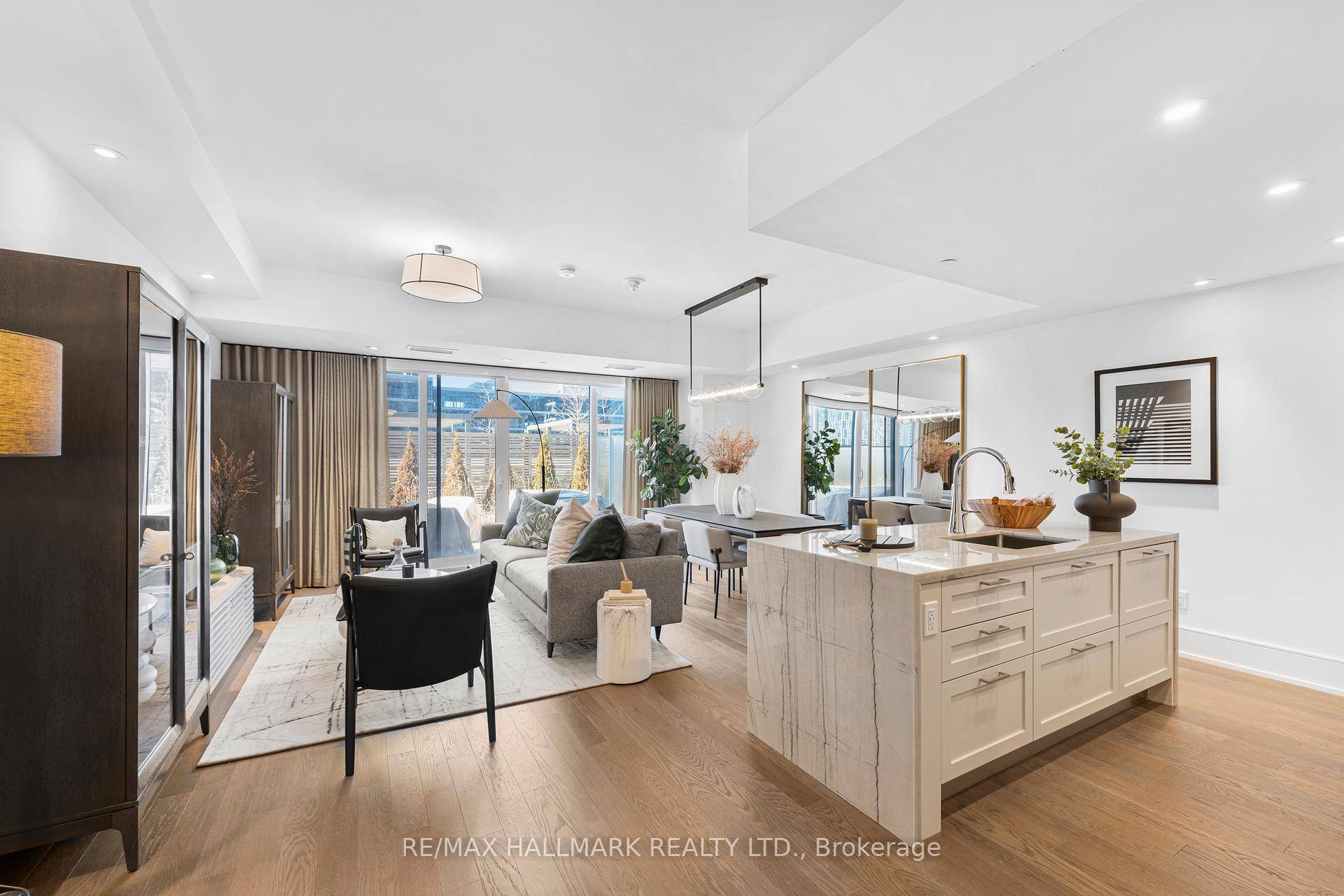 Step into luxury with this brand new, never lived in two storey suite at Tridels iconic The Well Classic Series II.
