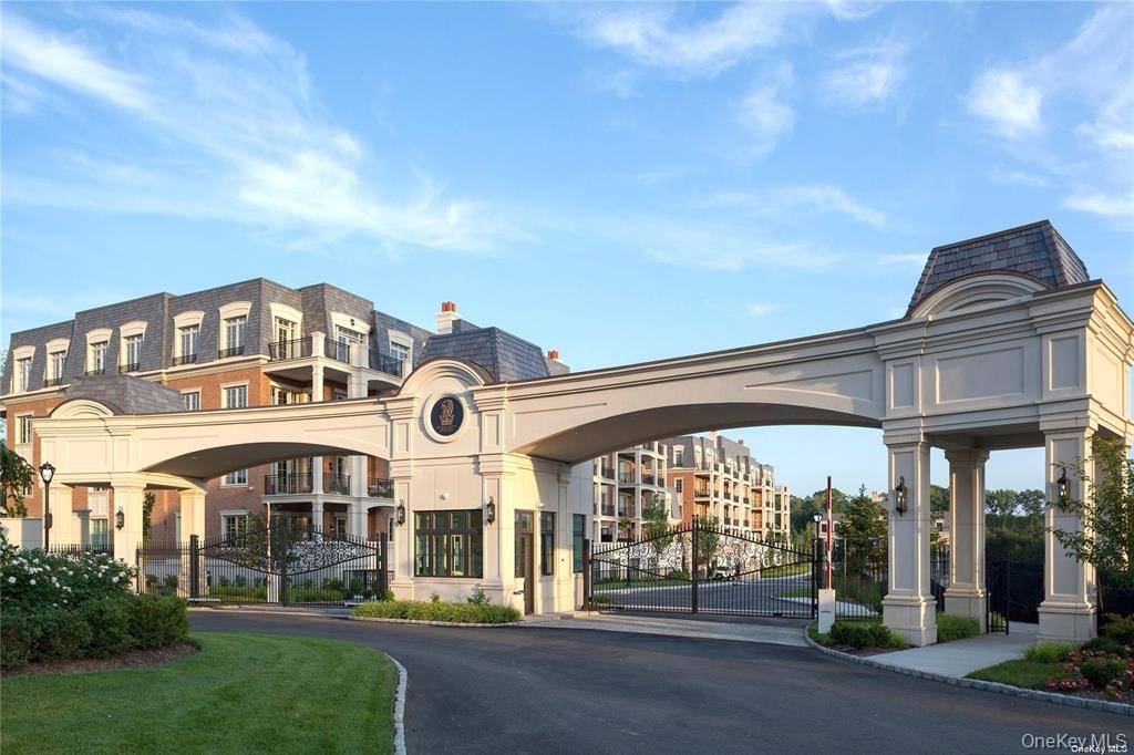 Welcome to this spectacular brand new, never lived in Penthouse Corner Unit at the prestigious Ritz Carlton Residences, North Hills.