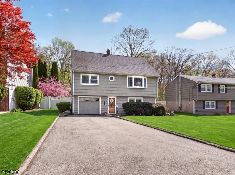 If you've been looking for a home that offers both comfort and flexibility, this is one you won't want to miss.