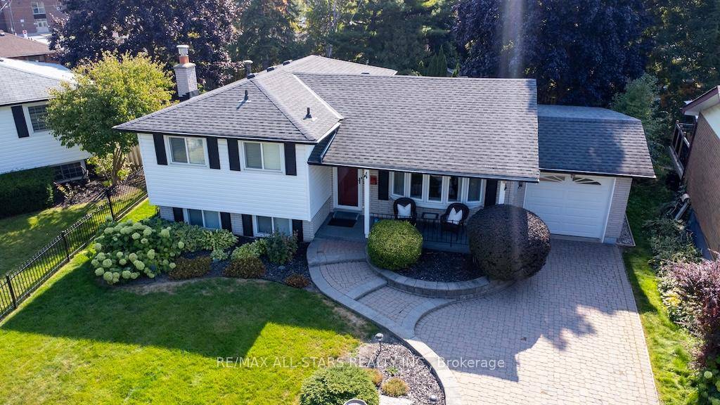 Pride of ownership shines through in this charming 3 bedroom sidesplit located on a serene court in Oshawa.