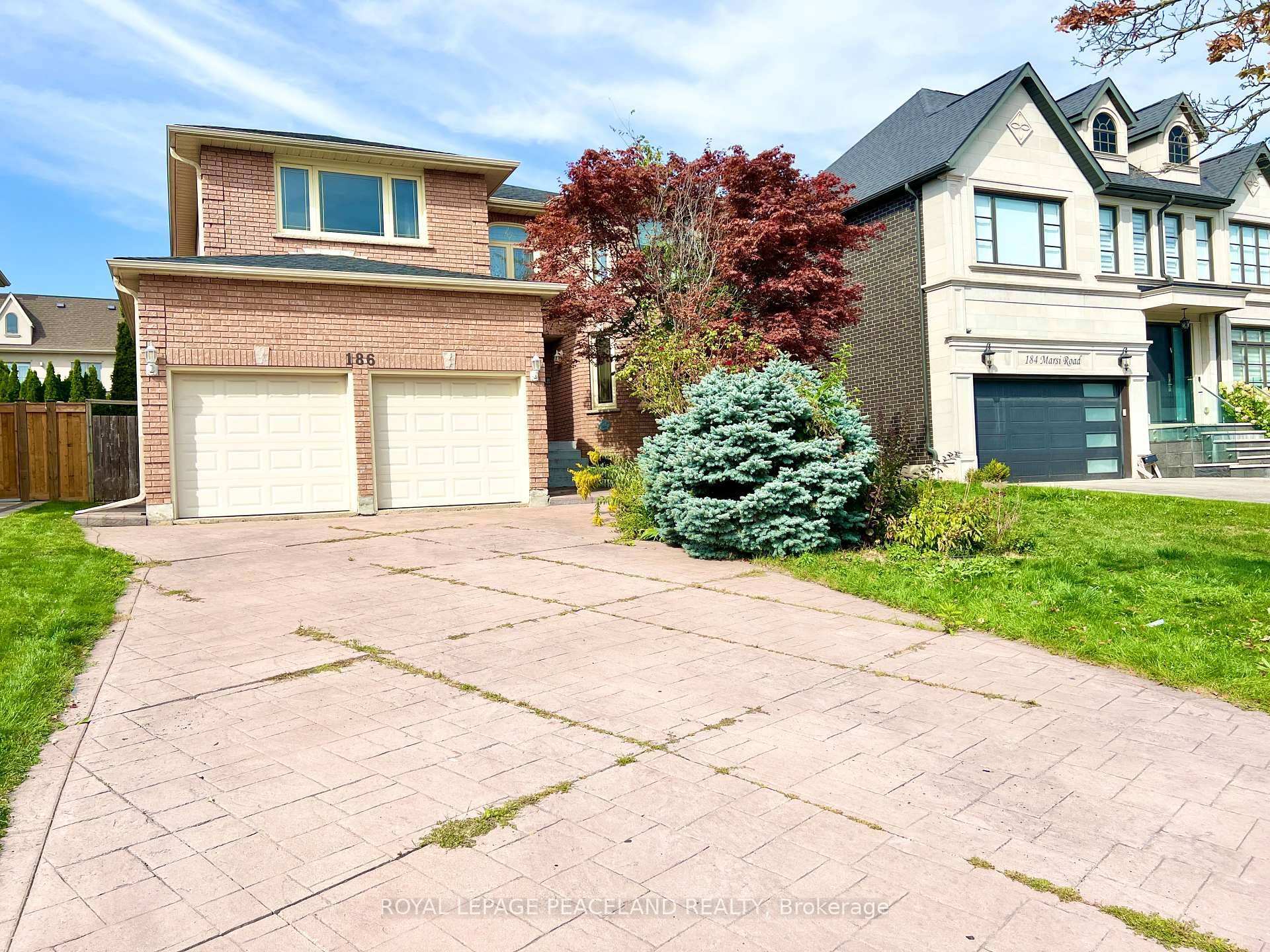 Beautiful well Maintained Home In A Prestigious Richmond Hill Neighbourhood.