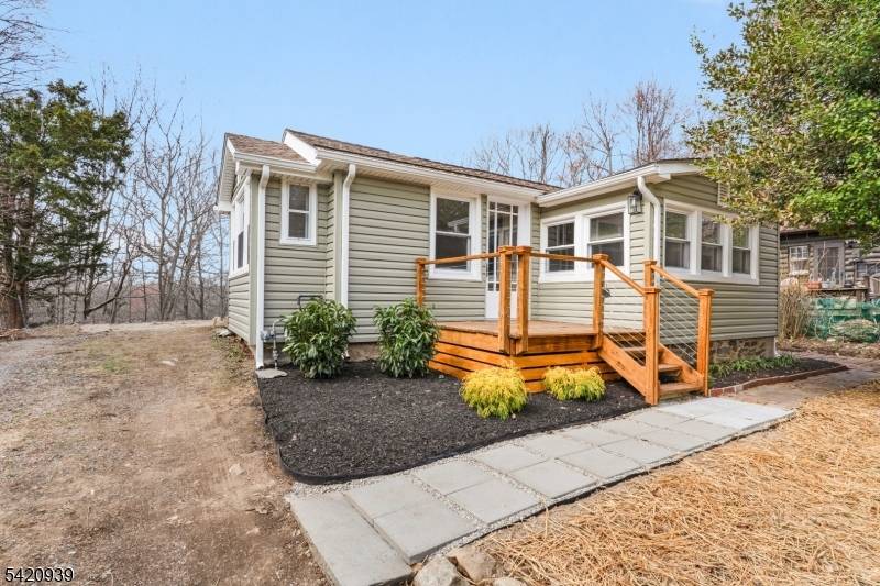 Welcome to LakeLife in this newly renovated charming 2 bedroom, 1 Bath Lakestyle Cottage with beautiful curb appeal.