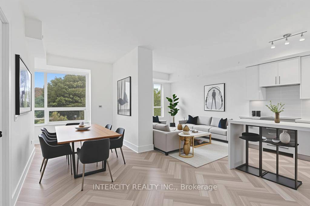 Welcome to this stunning south facing 963 sq.