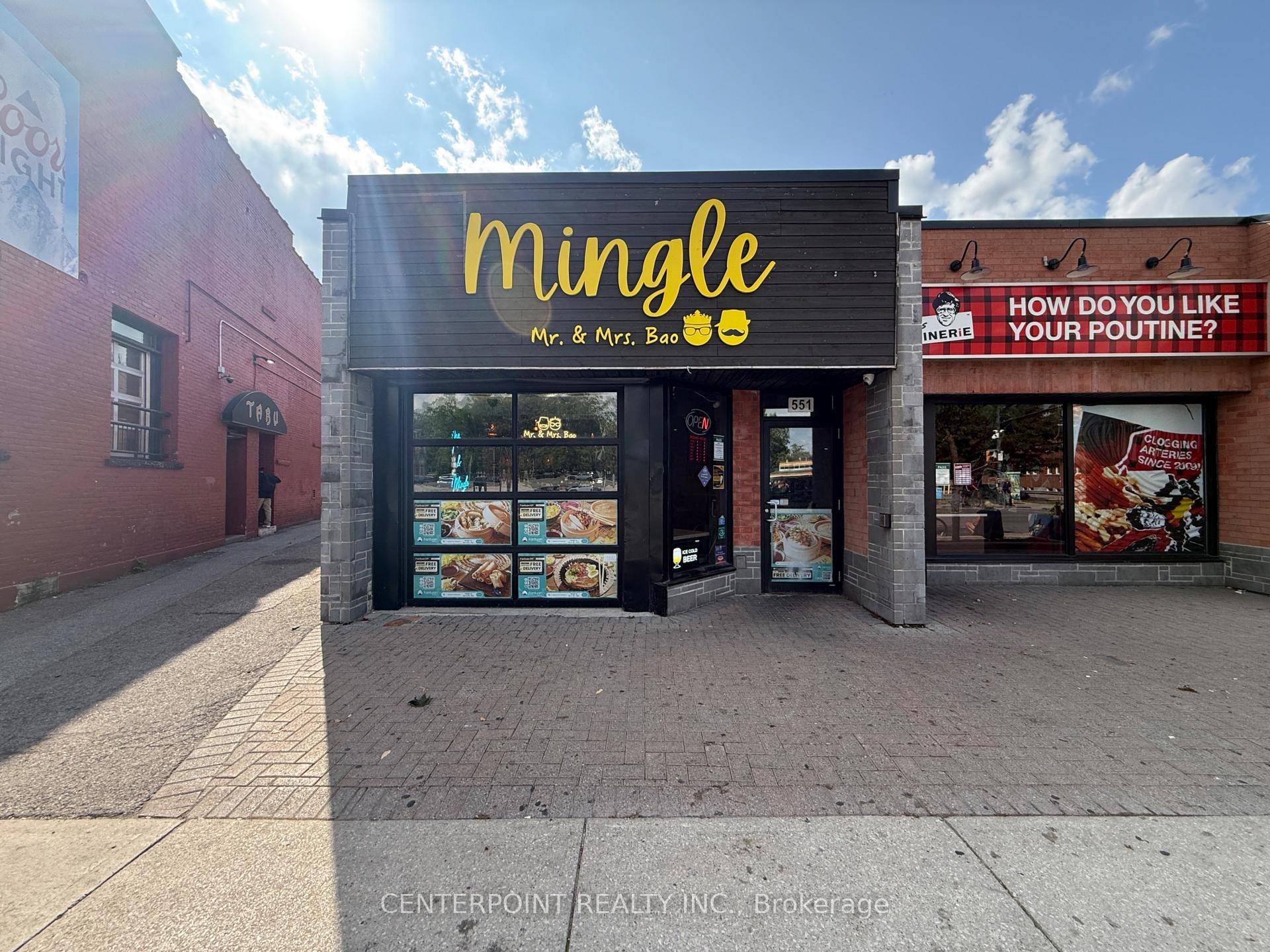Restaurant Business For Sale In Prime Downtown London Location.