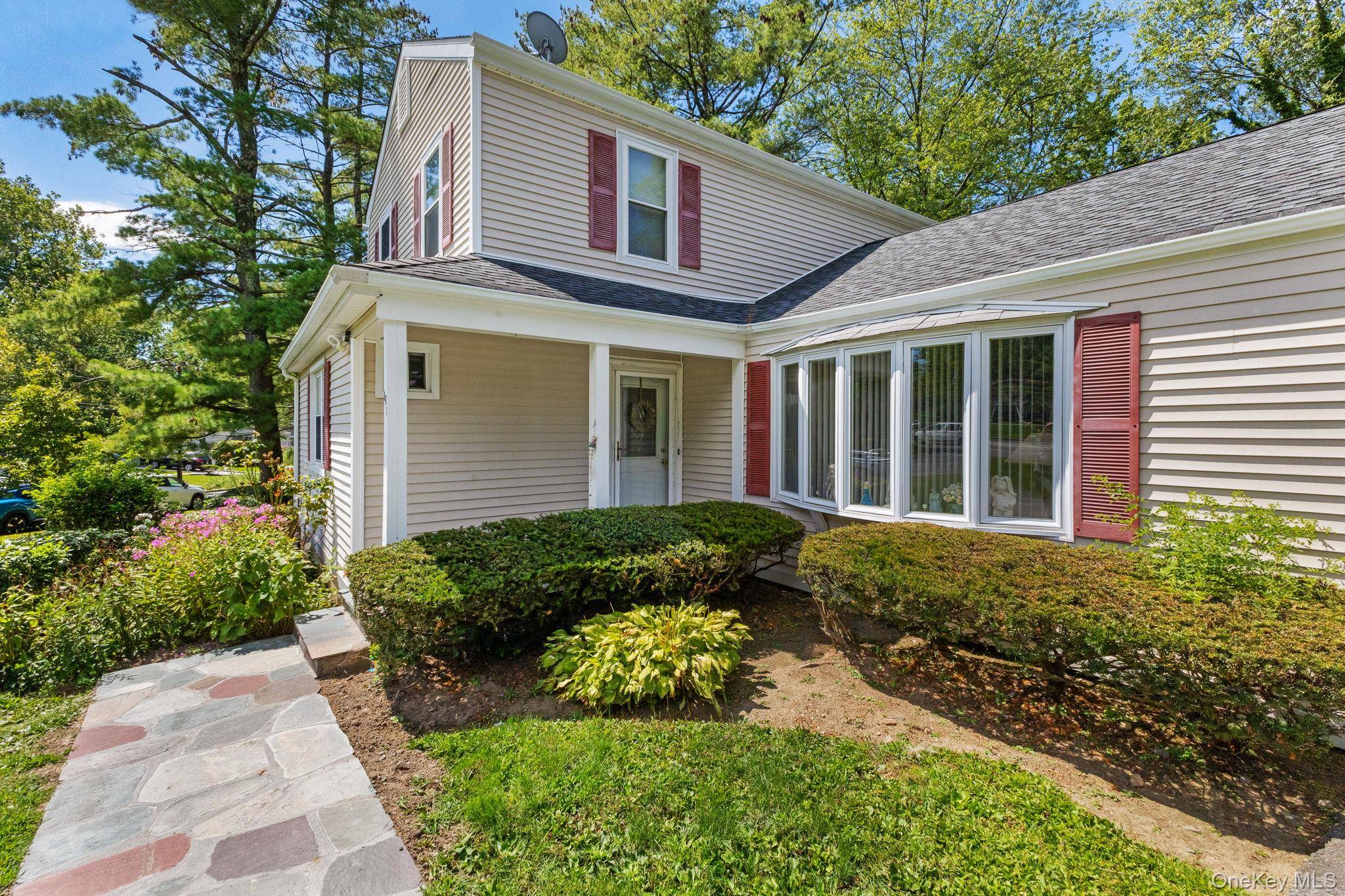 Lovely 5 bedroom raised ranch on a.