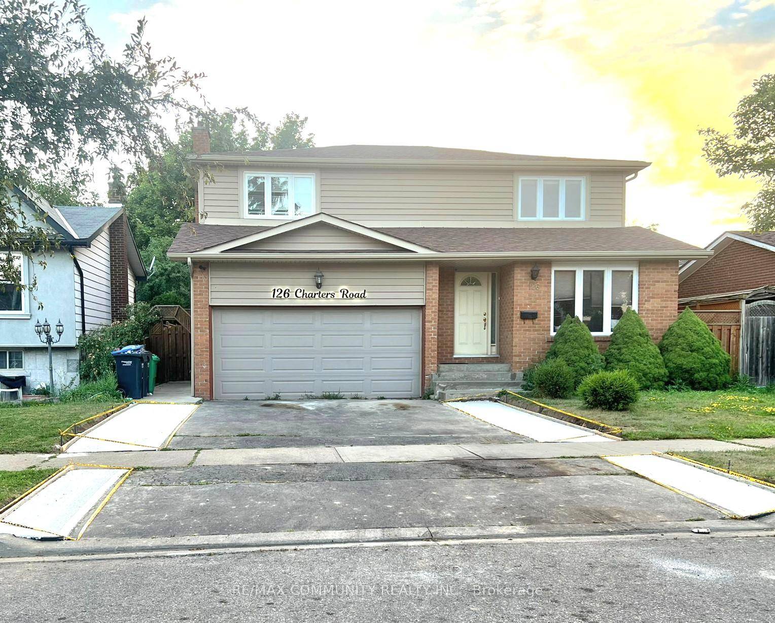 Absolutely stunning double garage detached home located in the high demand Madoc community of Brampton.