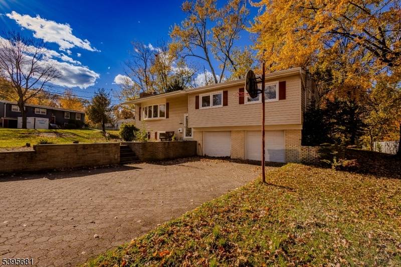 Welcome to 1 Hallo Street, a beautifully updated split level home offering modern comfort and exceptional convenience in one of Edison ?