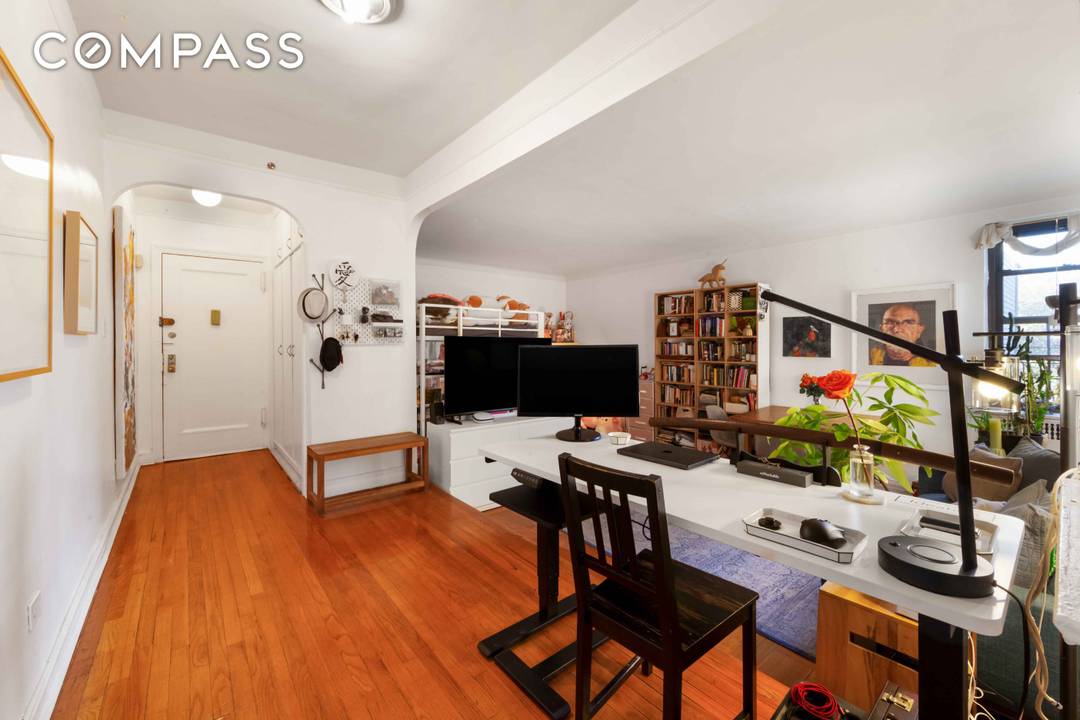 Welcome to your new cozy retreat in Kensington Brooklyn.