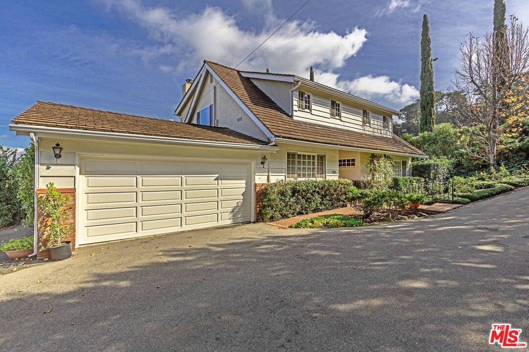 7815  Mulholland Dr 4BR Hollywood Hills East La