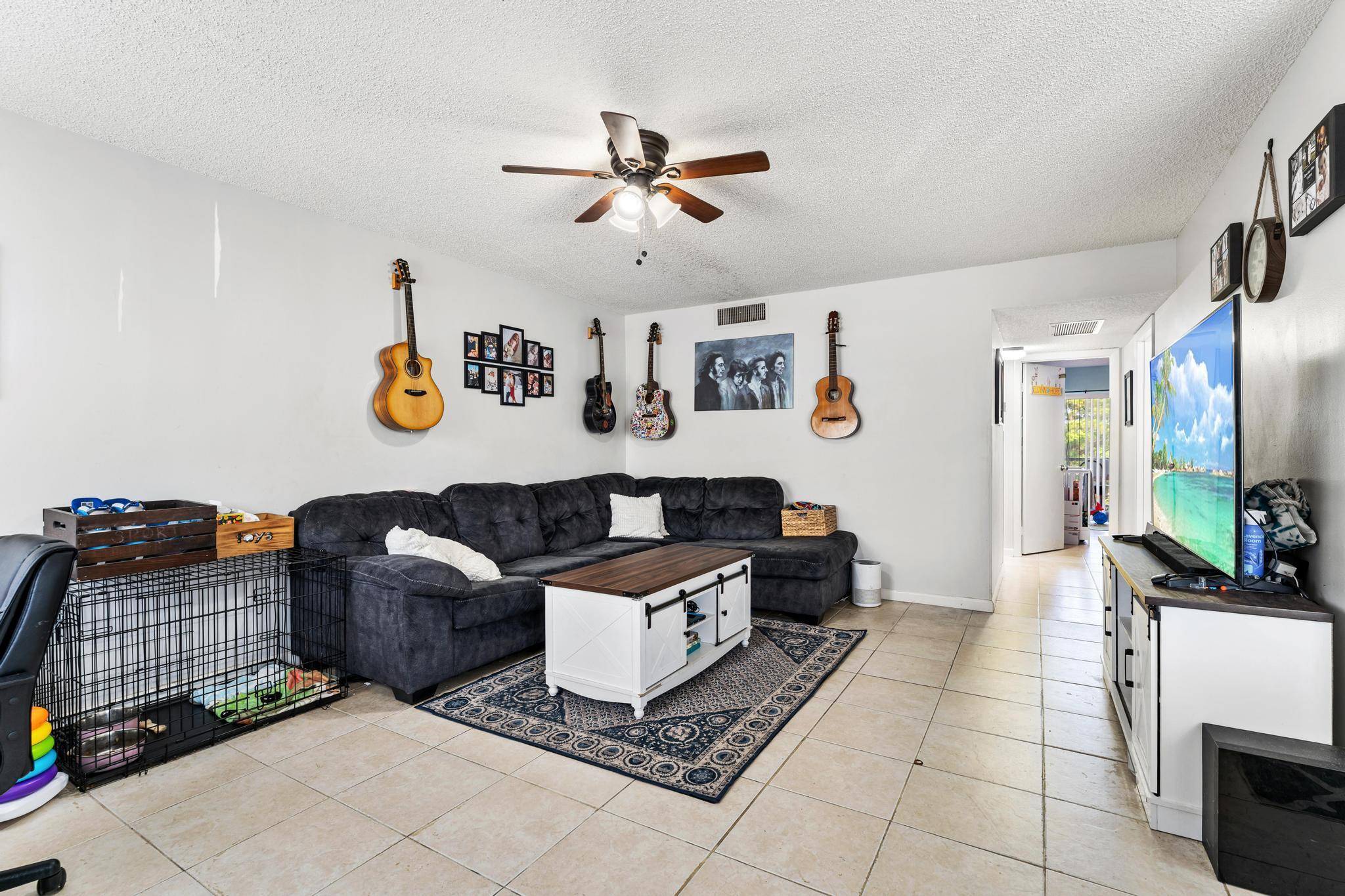 Welcome to this all ages charming community with 2 bedroom, 1.