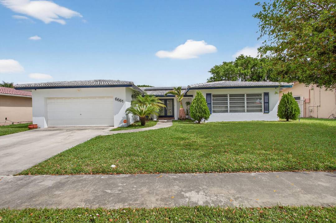 This 3 bedroom, 2 bathroom home features an open concept floor plan.