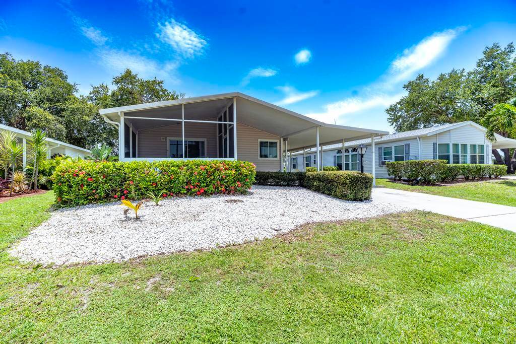 Updated and well maintained 2BR, 2BA home in the 55 Active Community of Savanna Club !