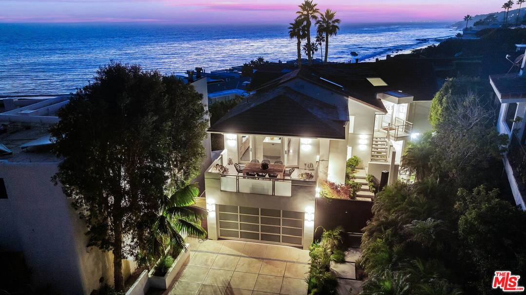 31558   Victoria Point Rd 4BR Malibu La