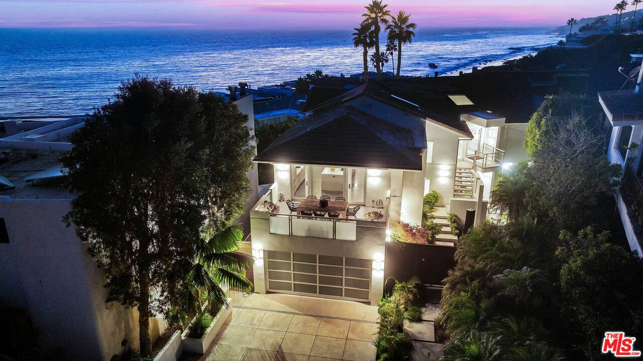 31558 Victoria Point Rd 4BR Malibu La