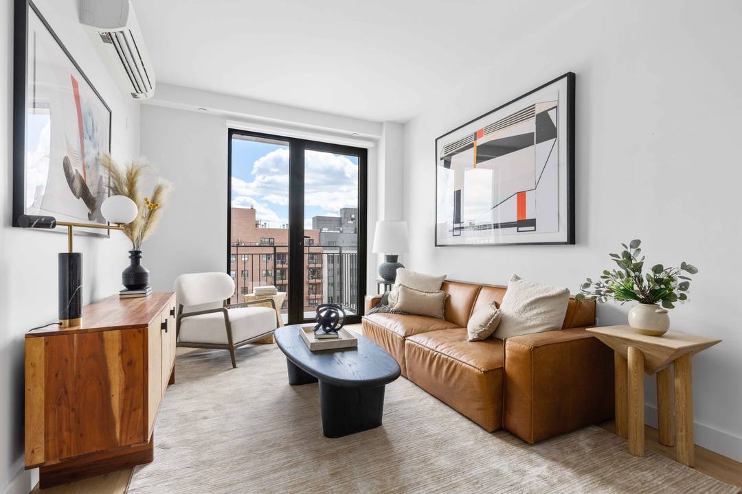 Beautiful one bedroom, one bathroom apartment front facing ; featuring oversized windows, matte black and Calcutta finishes, custom tiled bathrooms, spacious closets, and in unit washer dryer.