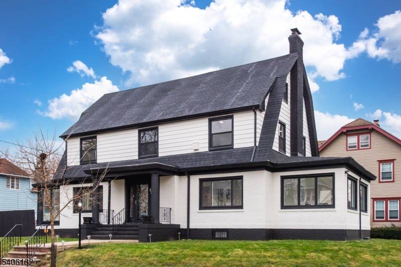 Stunning, Fully Renovated Corner Colonial in Tuxedo Park, South Orange.