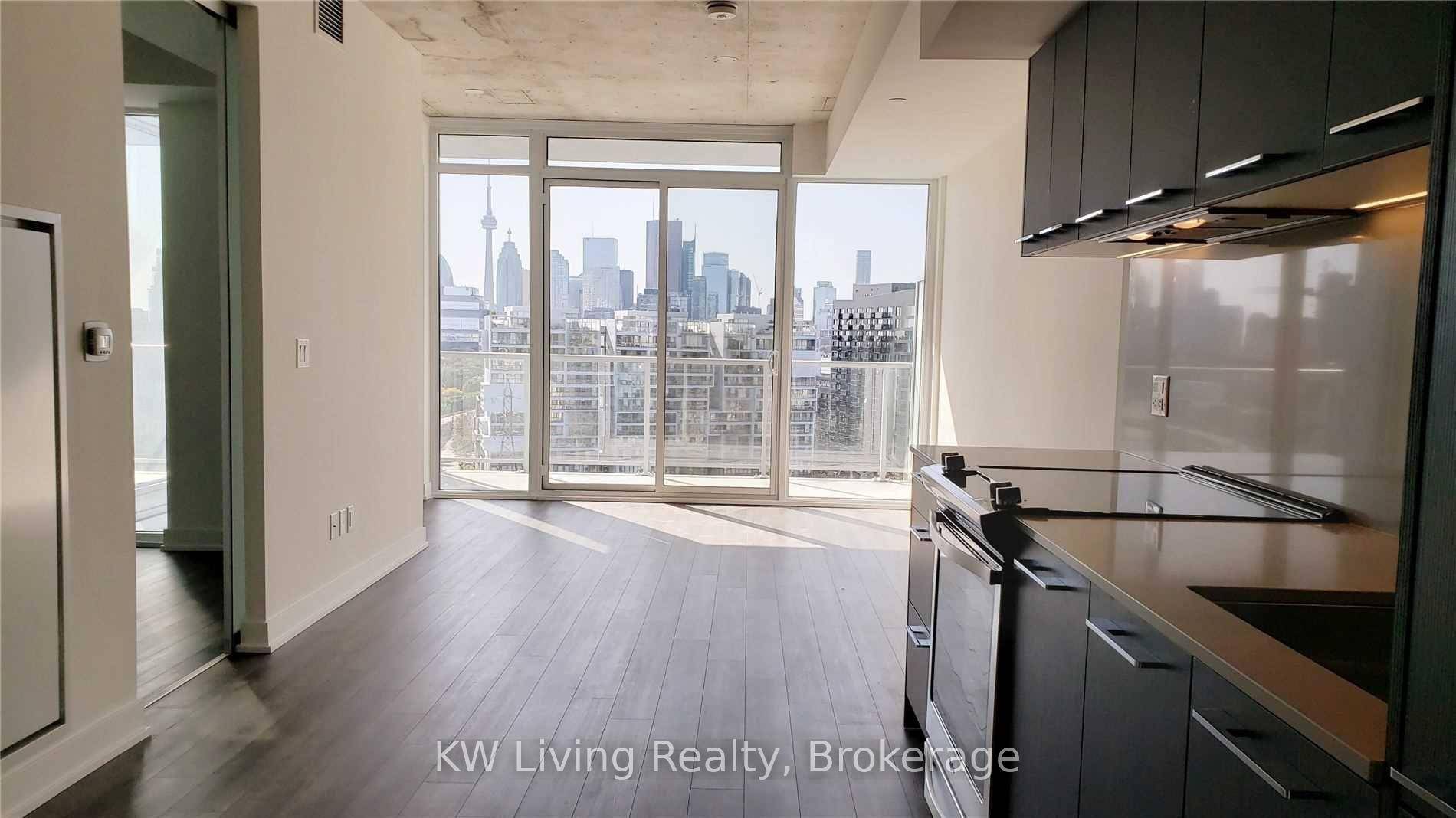 Breathtaking City amp ; Lake Views By Day And Night.