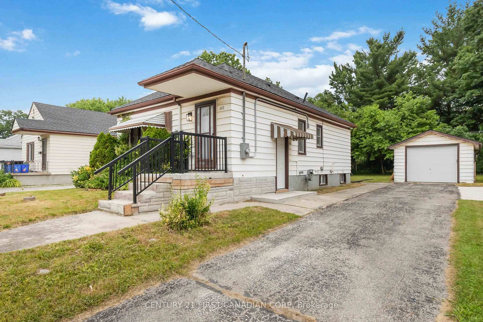 ALL INCLUSIVE ! Enjoy the lower level of this newly updated home with a generous sized bedroom, full bathroom and ensuite laundry.