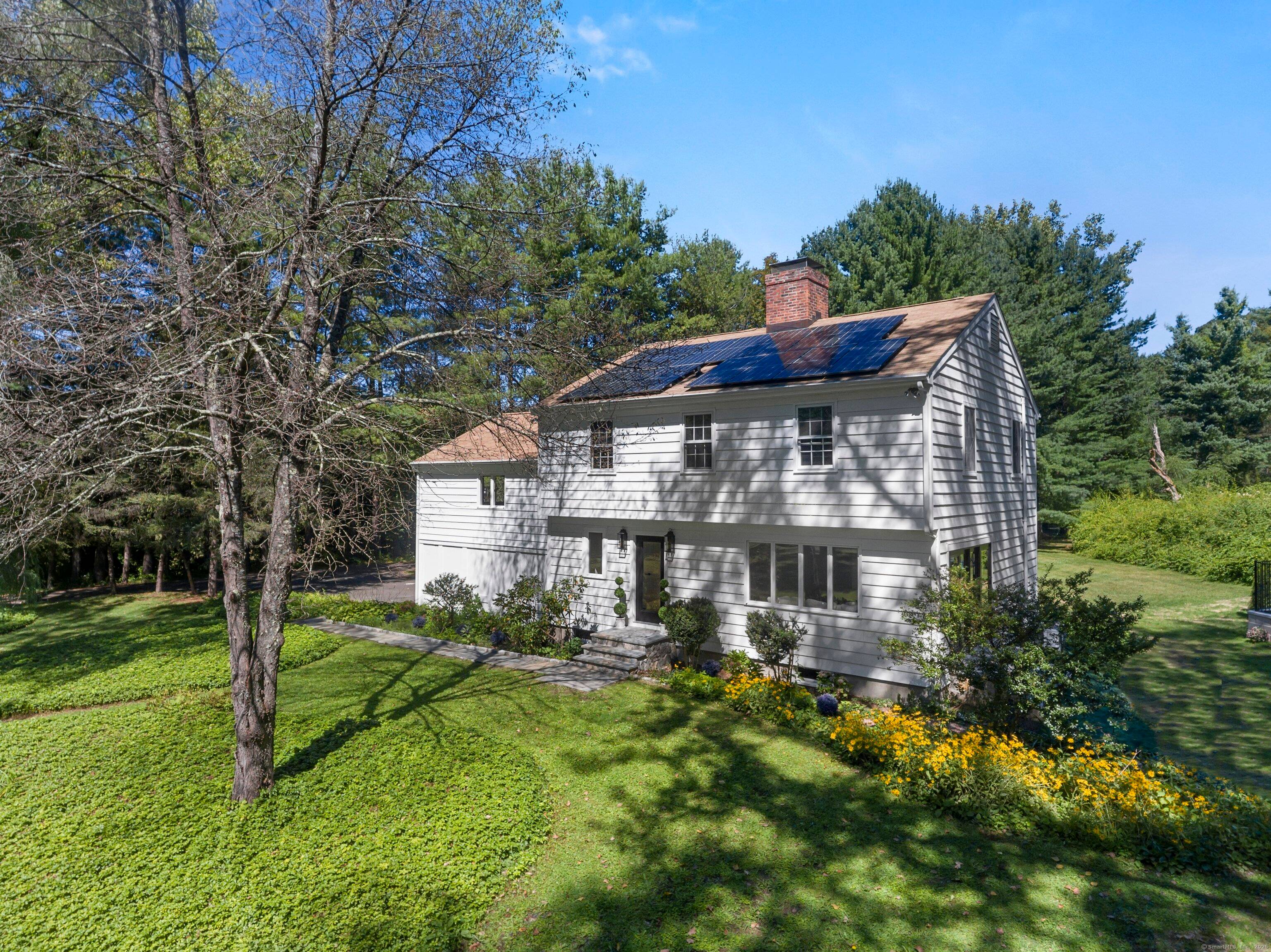 Get ready to unpack and enjoy the lifestyle you've always dreamed of at 15 Limekiln Road where modern elegance meets comfort in a beautifully renovated, move in ready home !