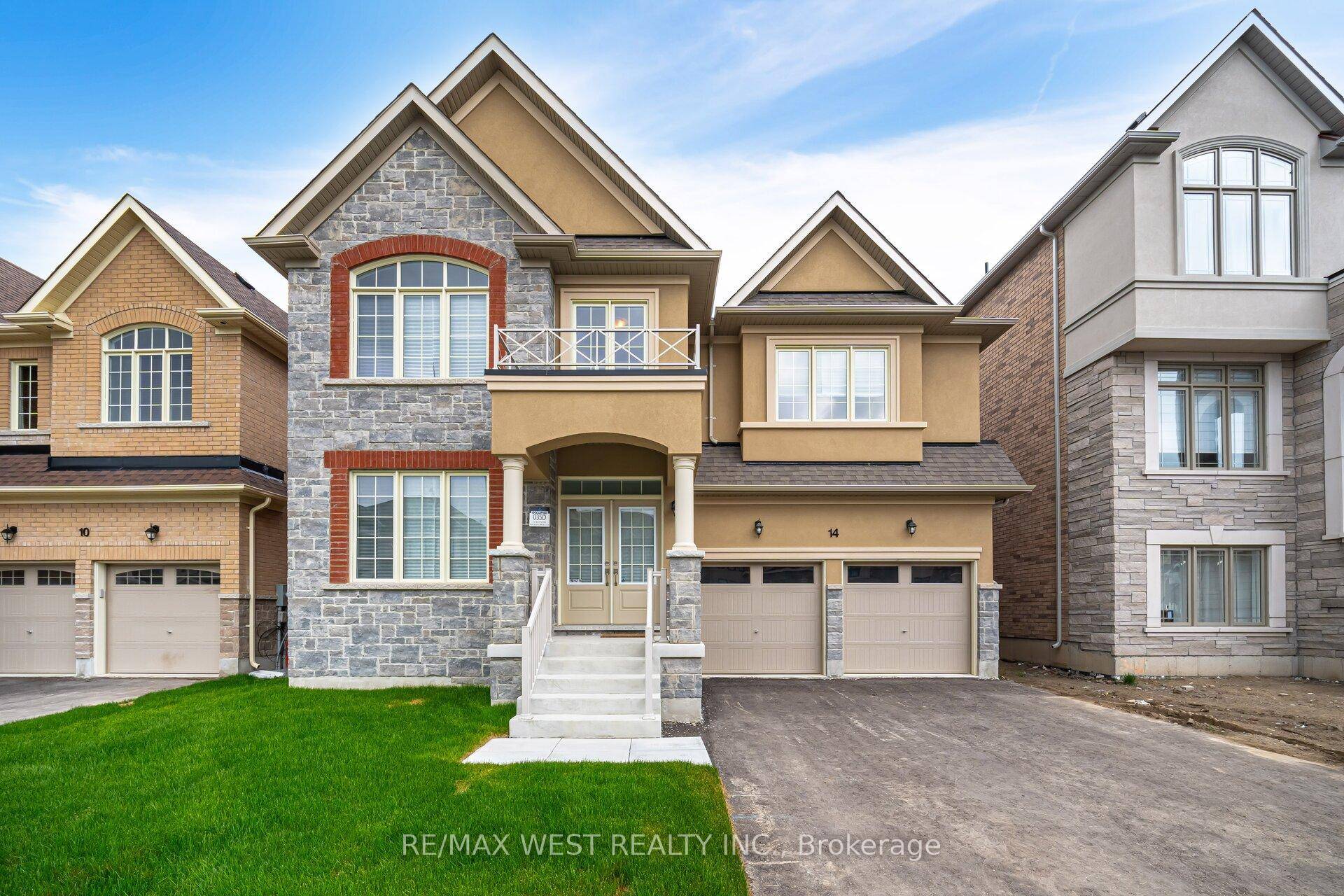 Welcome to 14 Kenneth Rogers Cres !
