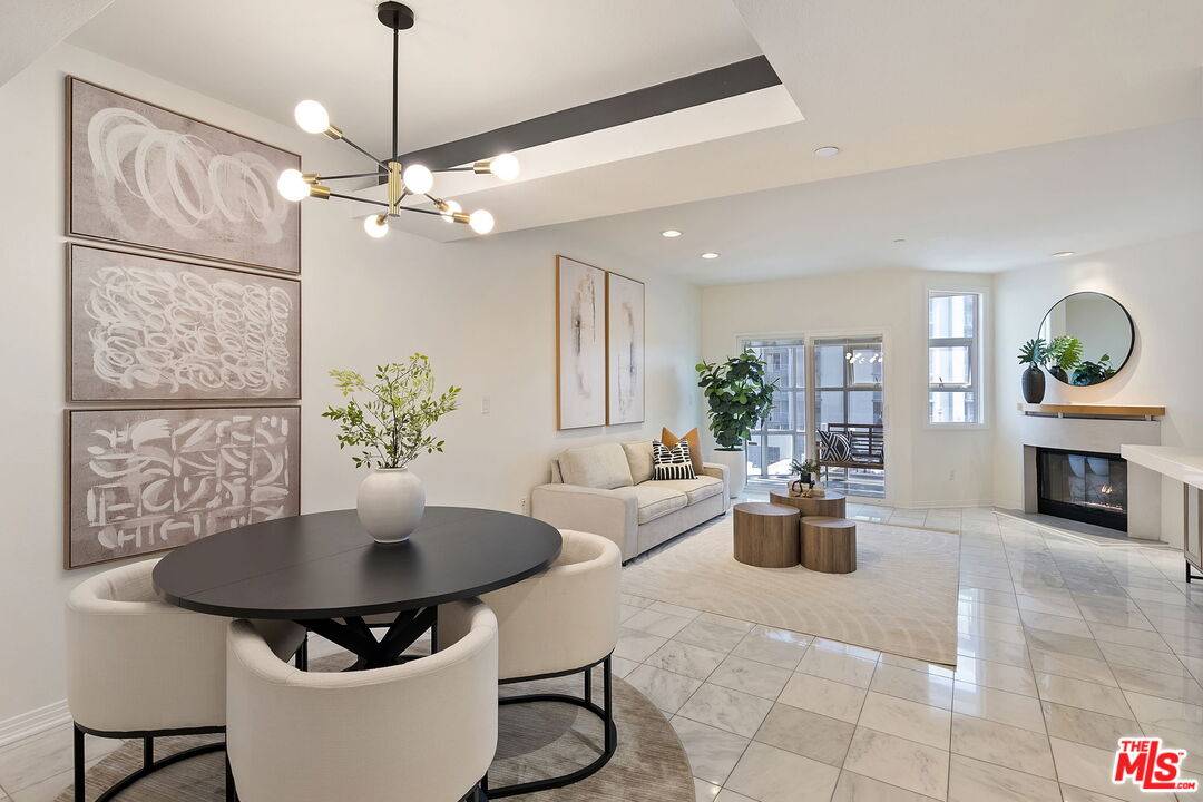 171  N Church Ln 2BR Brentwood La