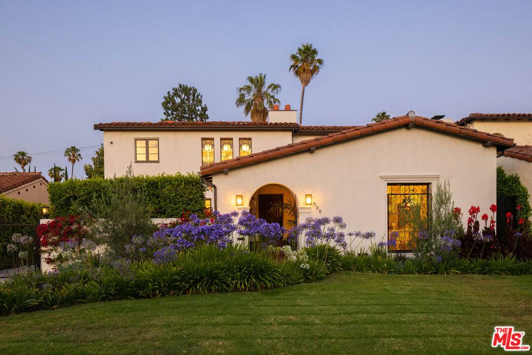 908 S Dunsmuir Ave 4BR Hancock Park La