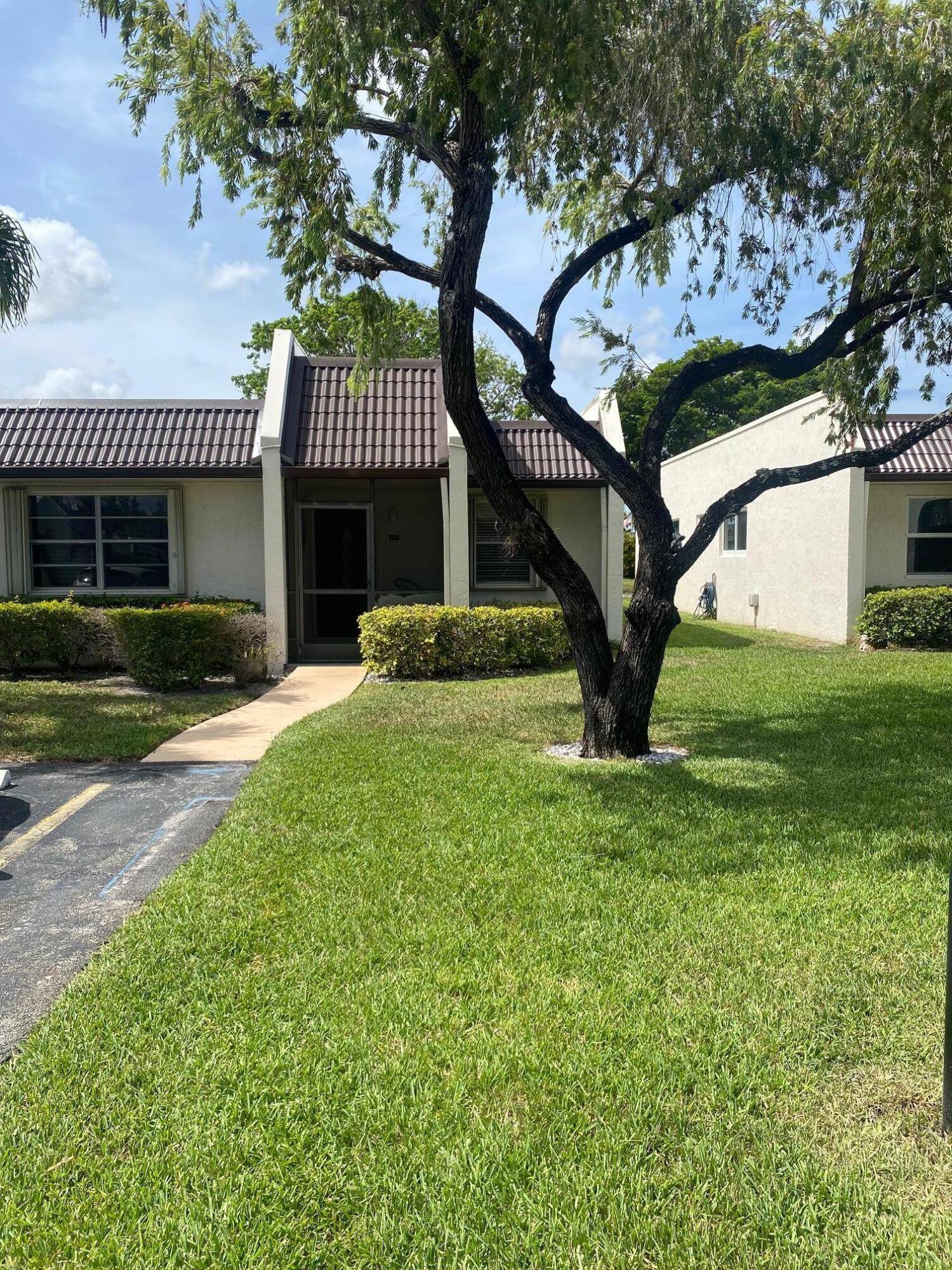 Looking for the perfect 55 community to call ''Home''.