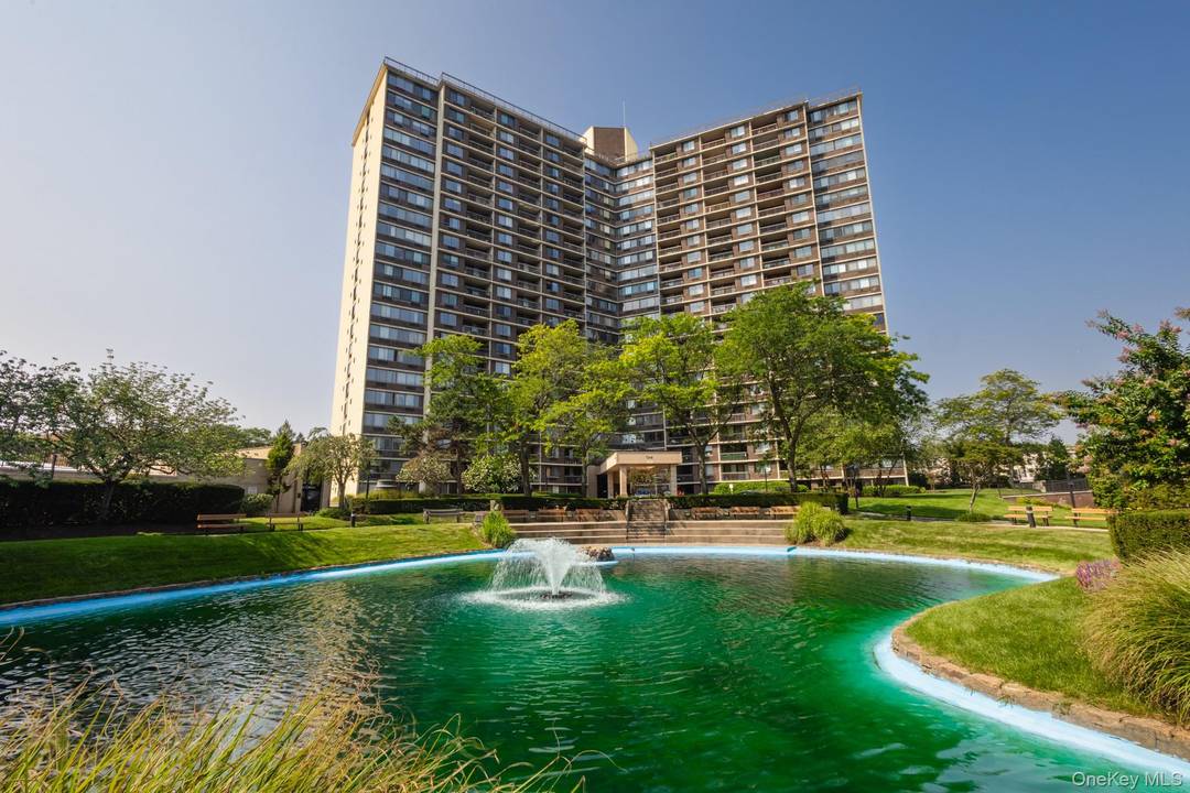 Welcome to Luxury Living !